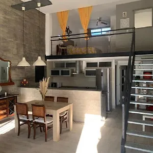 Piscina En Precioso Loft Rural A Un Paso Del Centro Apartamento